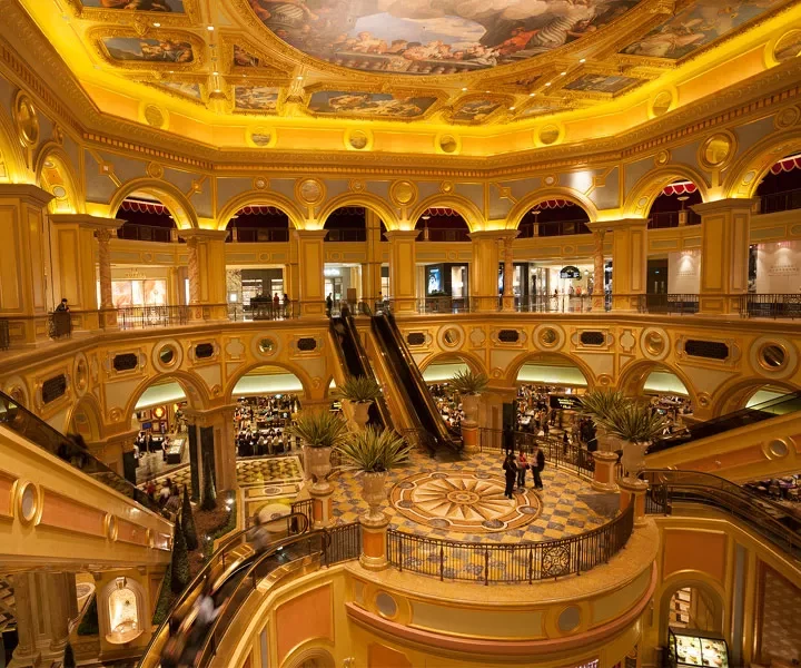 The World’s Most Well-known Casinos Also House Magnificent Works of Art